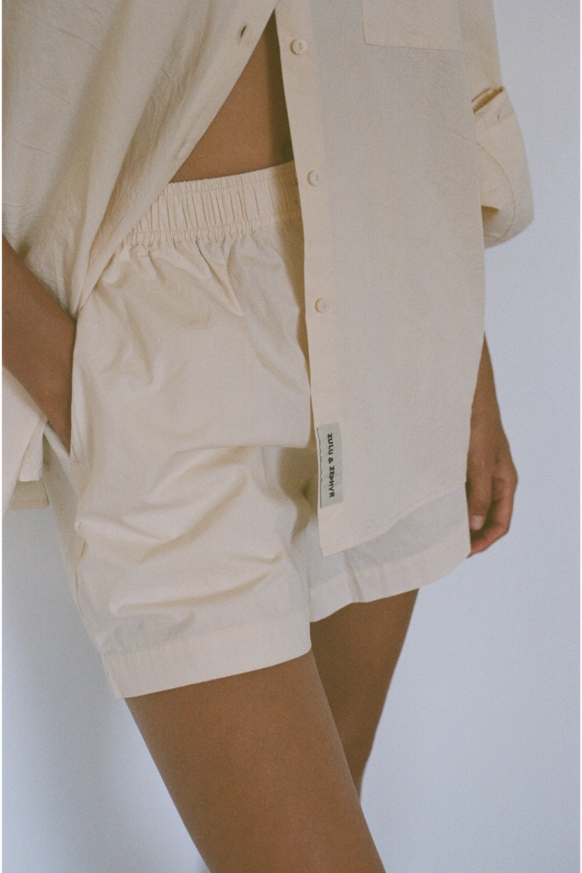 Classic Short - Husk - Image 3