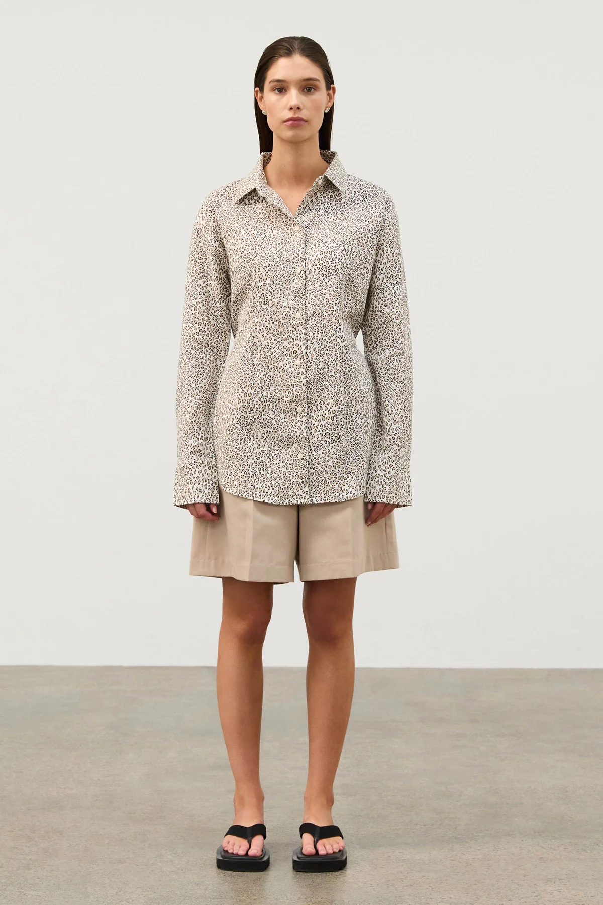 Micro Leopard Hemp Blend Tie Shirt - Image 3