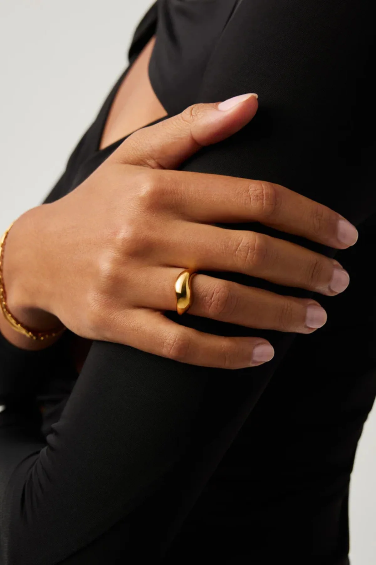 Savi Signature Stacking Ring - Gold - Image 4