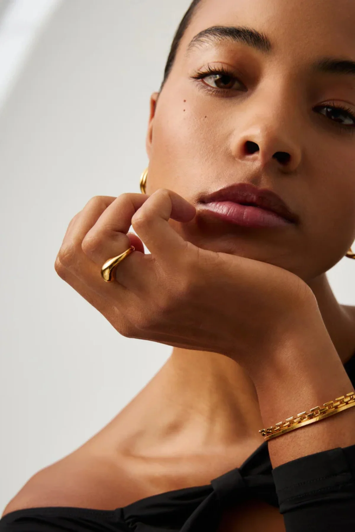 Savi Signature Stacking Ring - Gold - Image 5