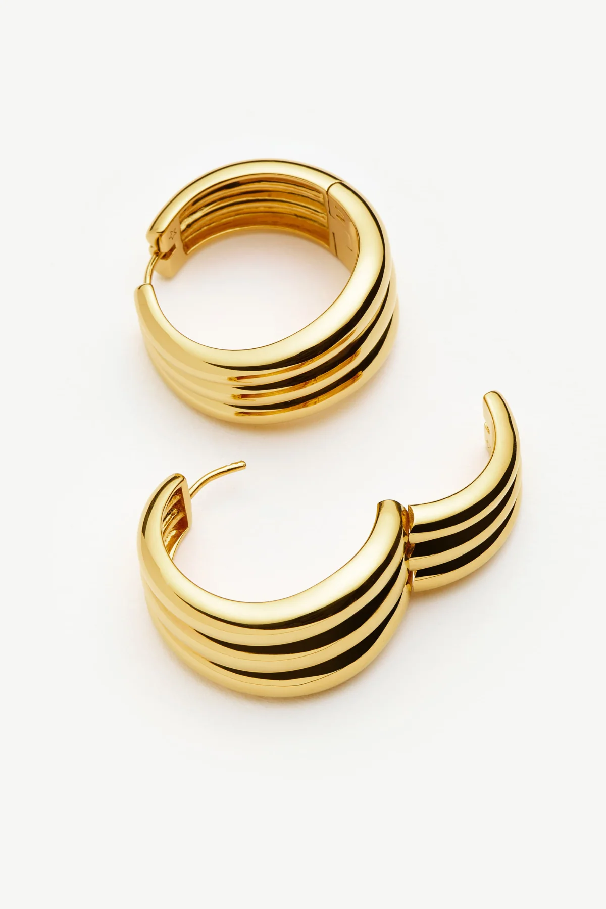 Savi Triple Ridge Large Hoop Earrings - Gold - Image 2