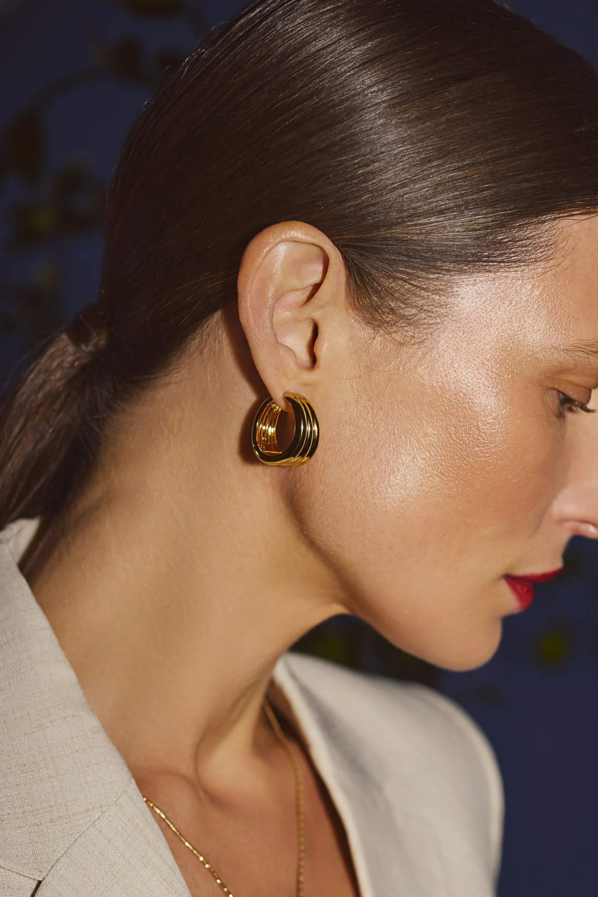 Savi Triple Ridge Large Hoop Earrings - Gold - Image 4