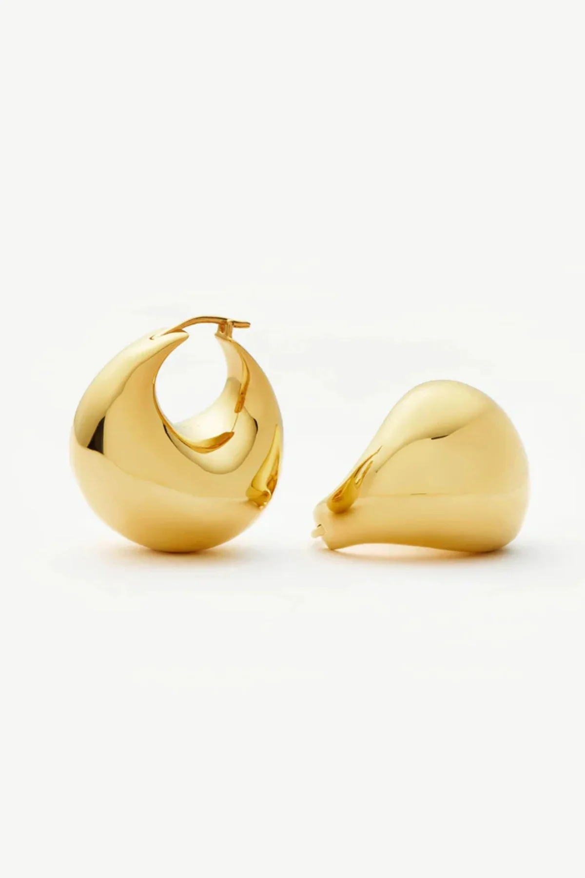 Sculptural Chubby Dome Medium Hoop Earrings - Gold - Image 2