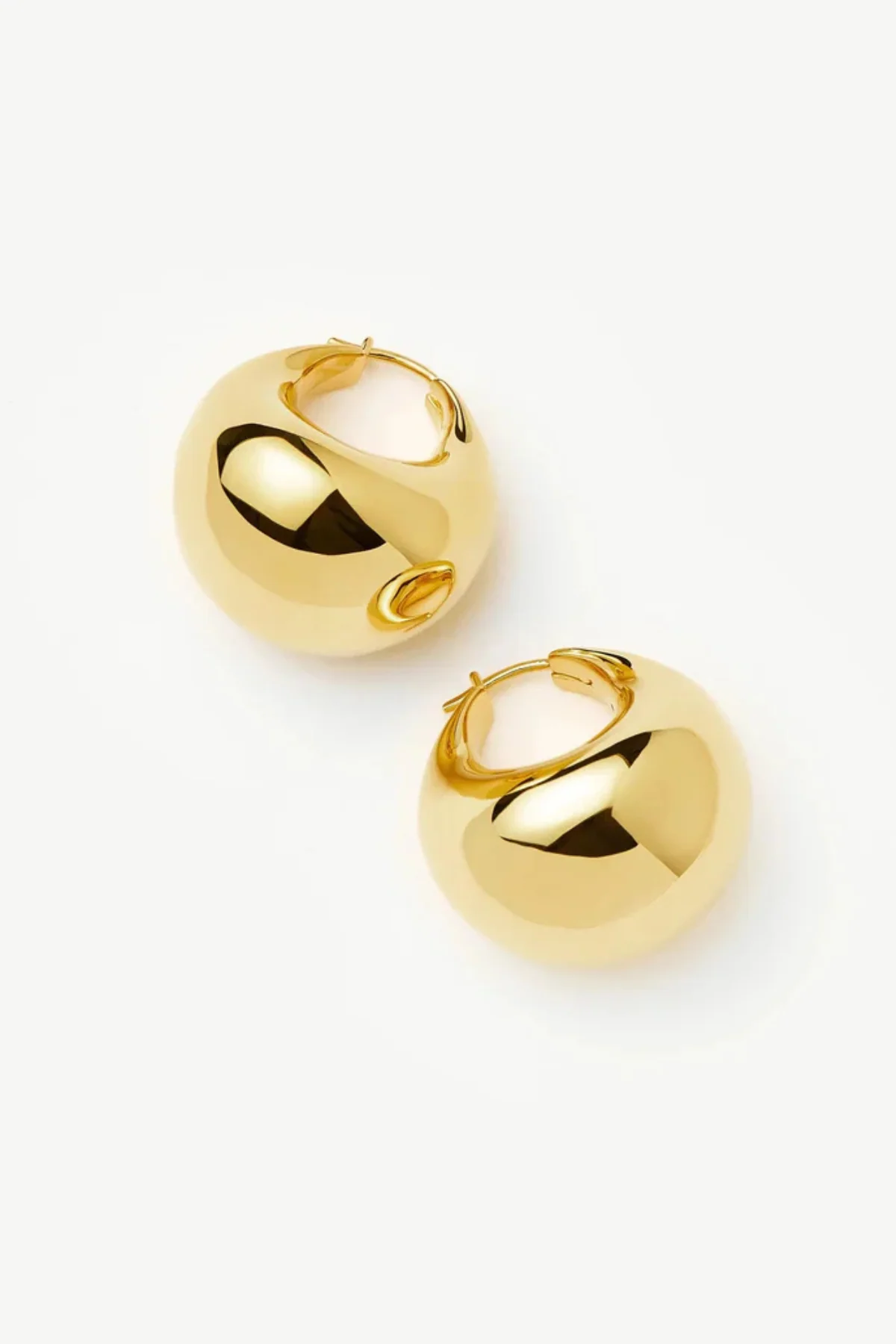 Sculptural Chubby Dome Medium Hoop Earrings - Gold - Image 3